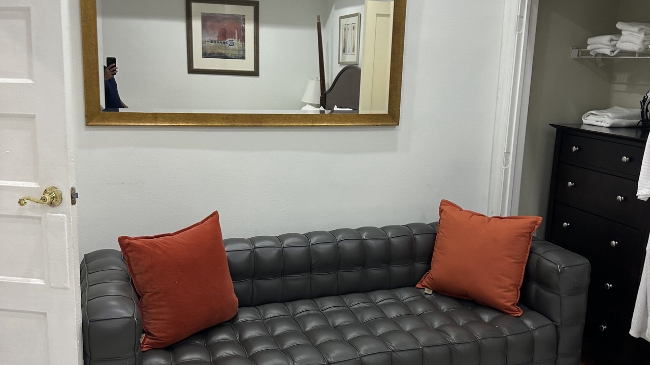 Photo of Livingroom in Columbia Heights