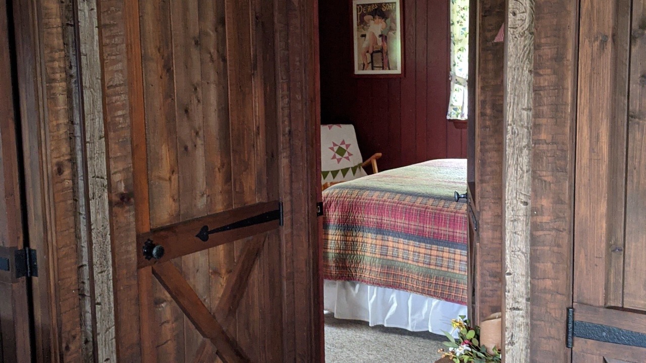 Photo of Bedroom in James Creek