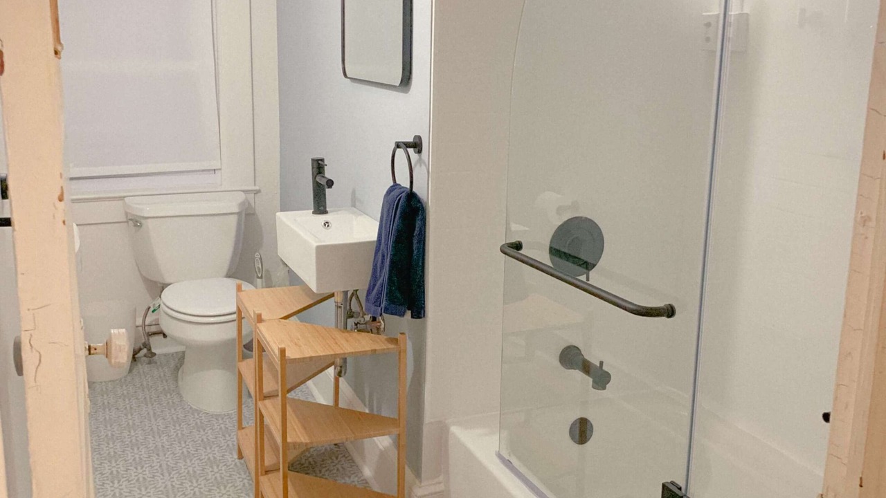 Photo of Bathroom in Avon by the Sea