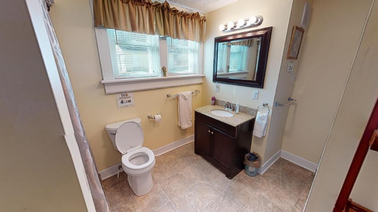 Photo of Bathroom in Nelsonville
