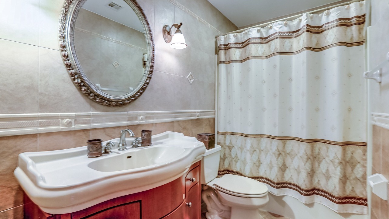 Photo of Bathroom in Beach Haven Terrace