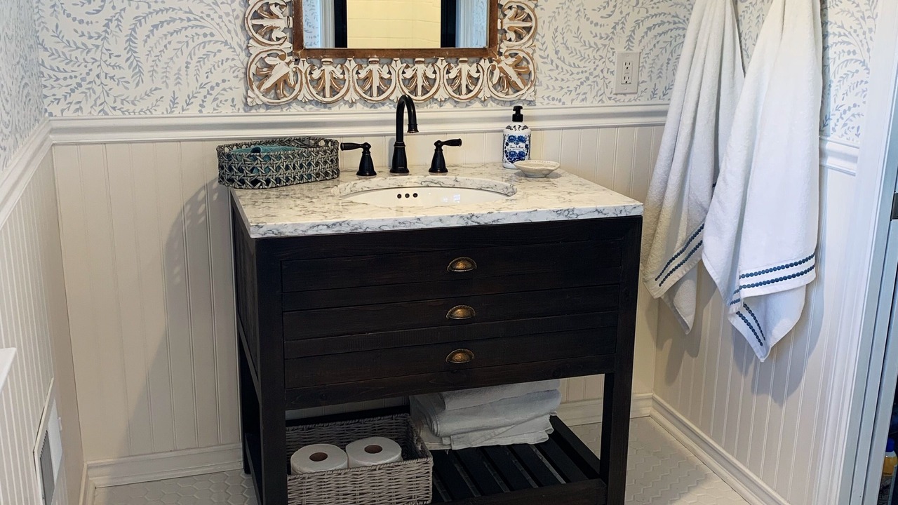 Photo of Bathroom in Mantoloking