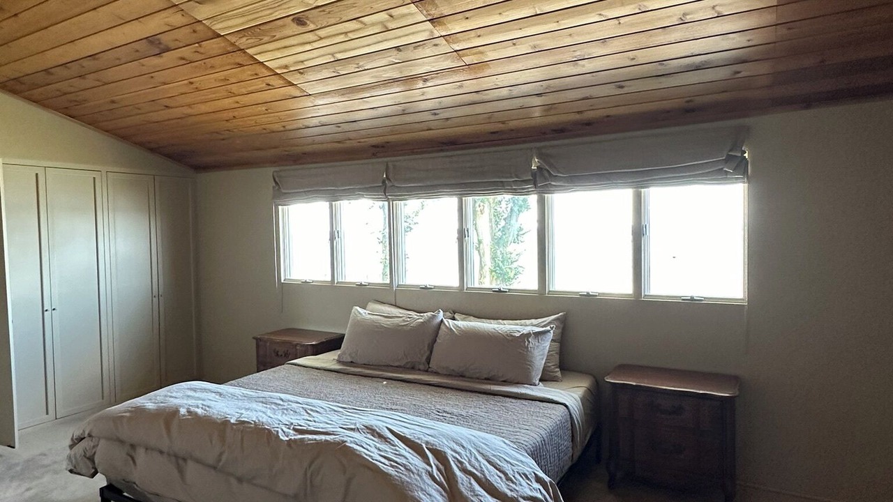 Photo of Bedroom in Tracys Landing