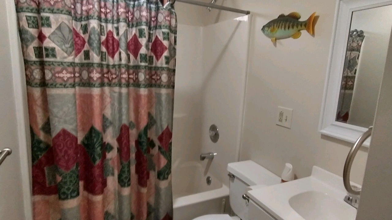 Photo of Bathroom in Pocono Mountain Lake