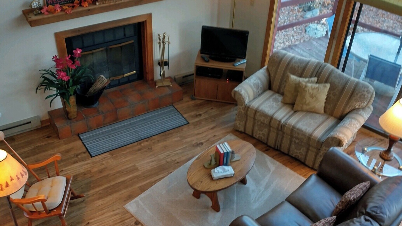 Photo of Bedroom in Pocono Mountain Lake