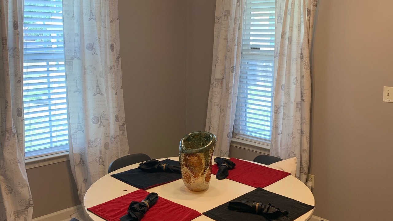 Photo of Livingroom in Uptown
