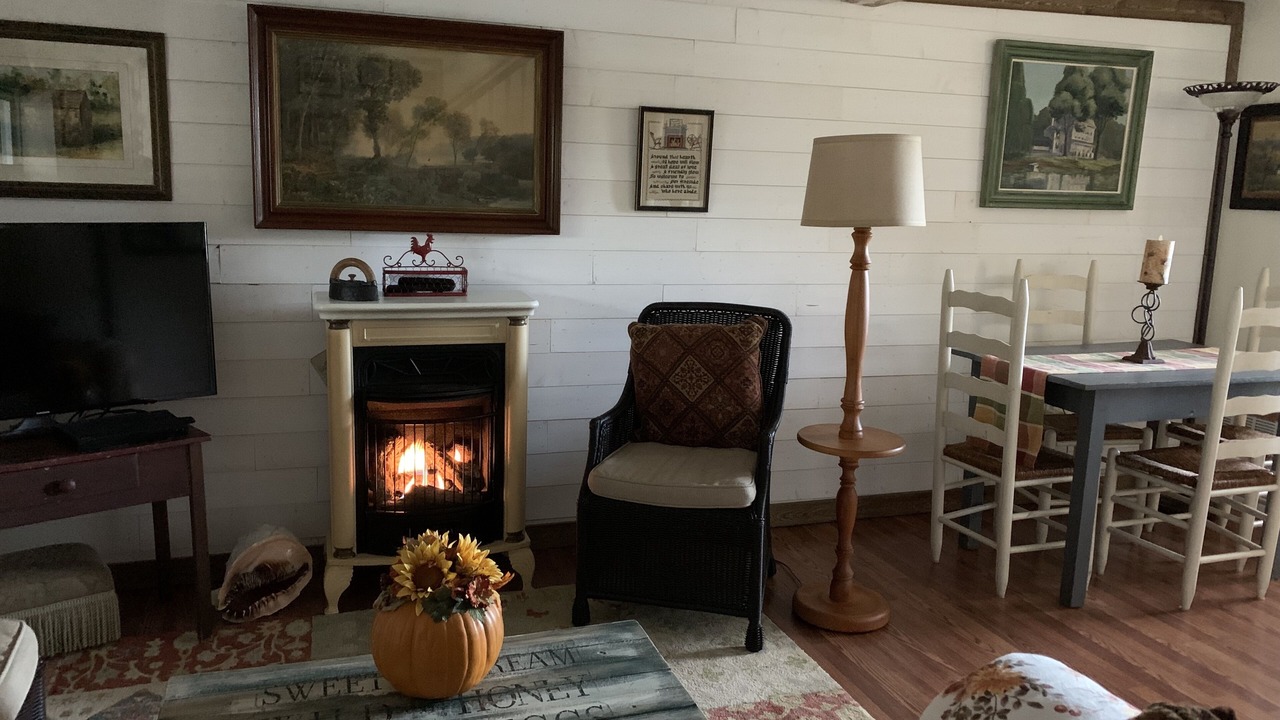 Photo of Livingroom in Bridgeton Townshp