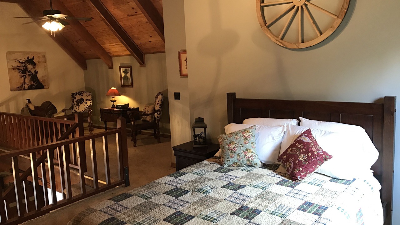 Photo of Bedroom in Lewisburg