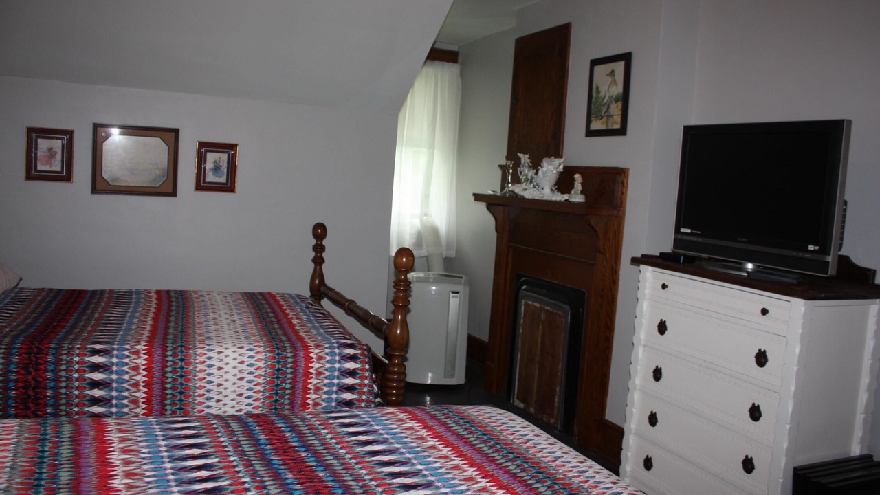 Photo of Bedroom in Booth