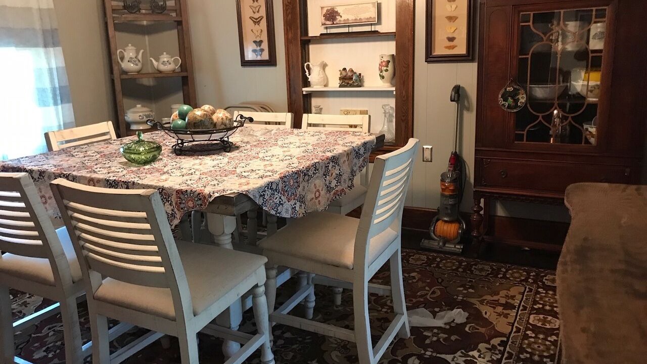 Photo of Bedroom in Booth
