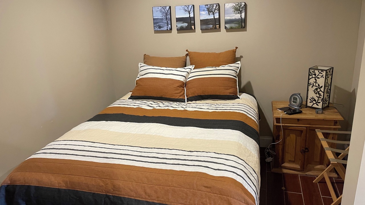 Photo of Bedroom in James Creek