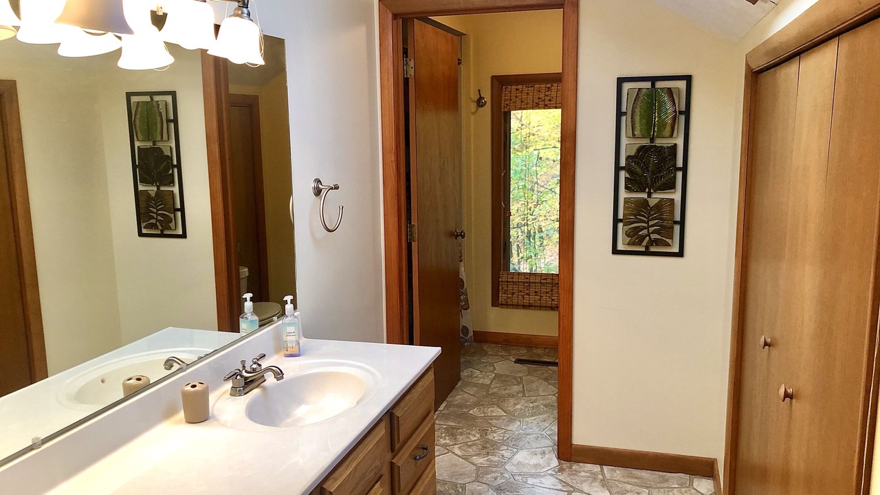 Photo of Bathroom in James Creek