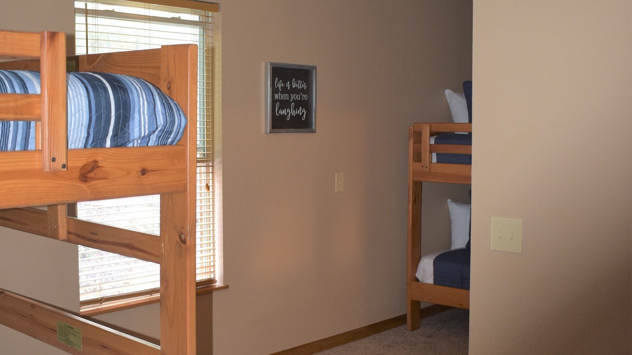 Photo of Bedroom in Lakeside Estates