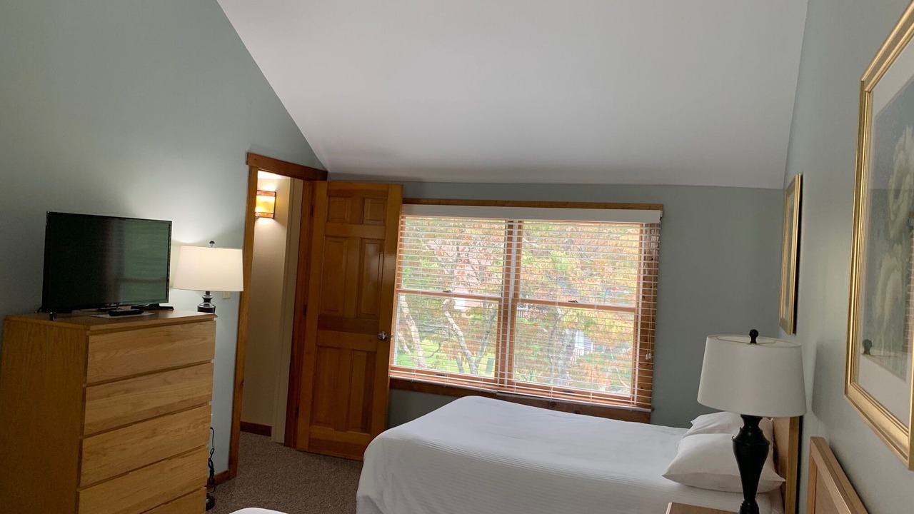 Photo of Bedroom in Shawnee On Delaware