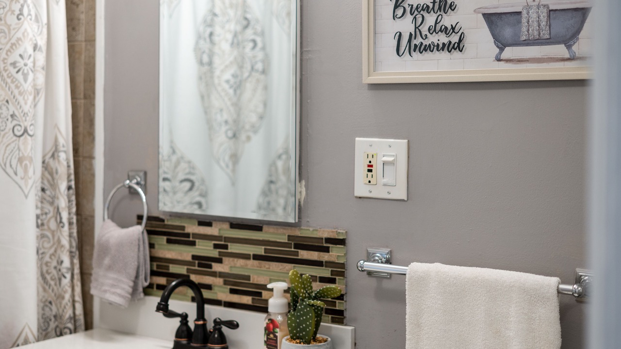 Photo of Bathroom in Front Park
