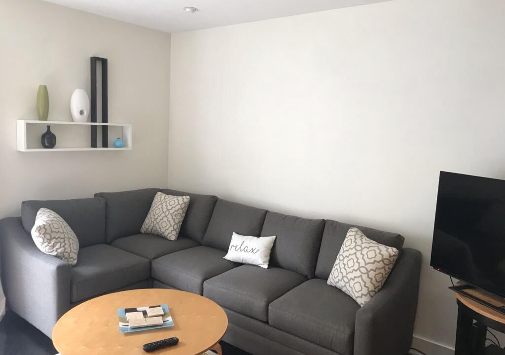 Photo of Livingroom in Country Club Estates
