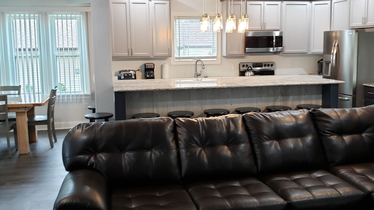 Photo of Livingroom in Huron