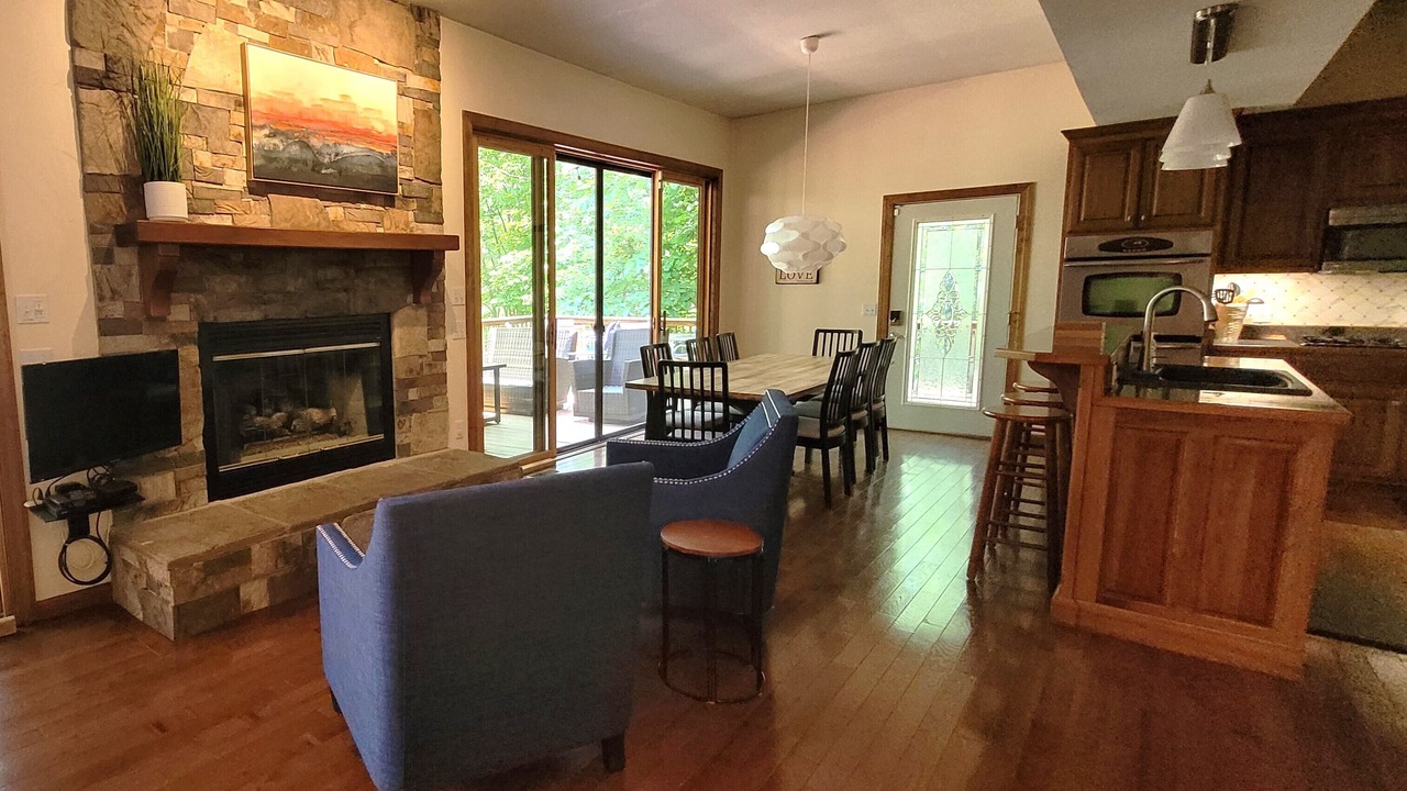 Photo of Bedroom in Jacksboro