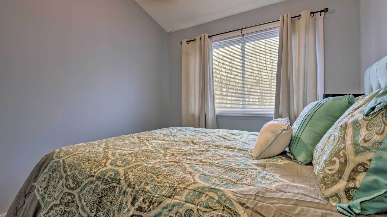 Photo of Bedroom in Mount Pocono