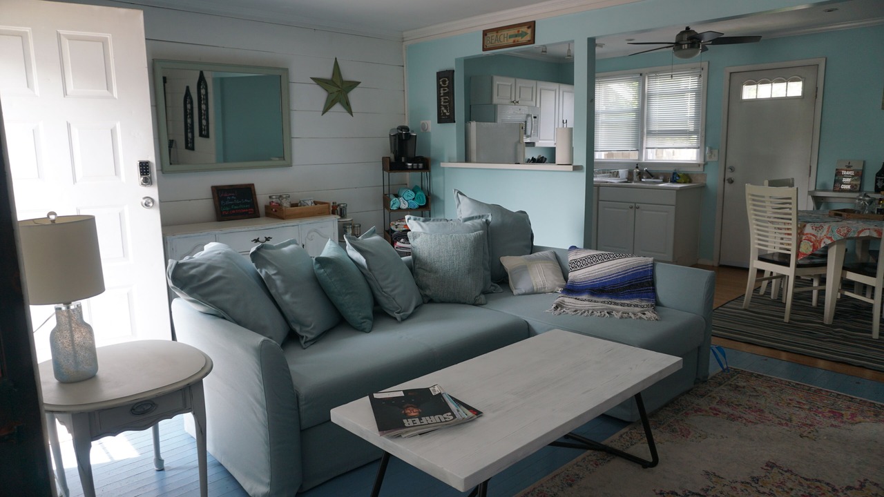 Photo of Livingroom in Wall