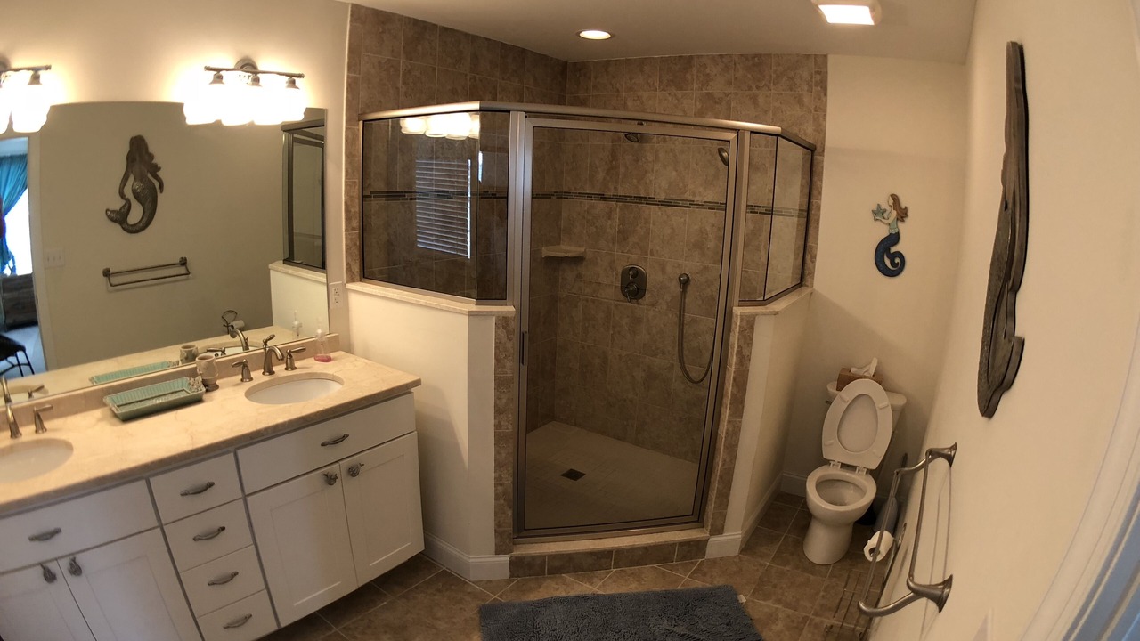 Photo of Bathroom in Cape May - Wildwood