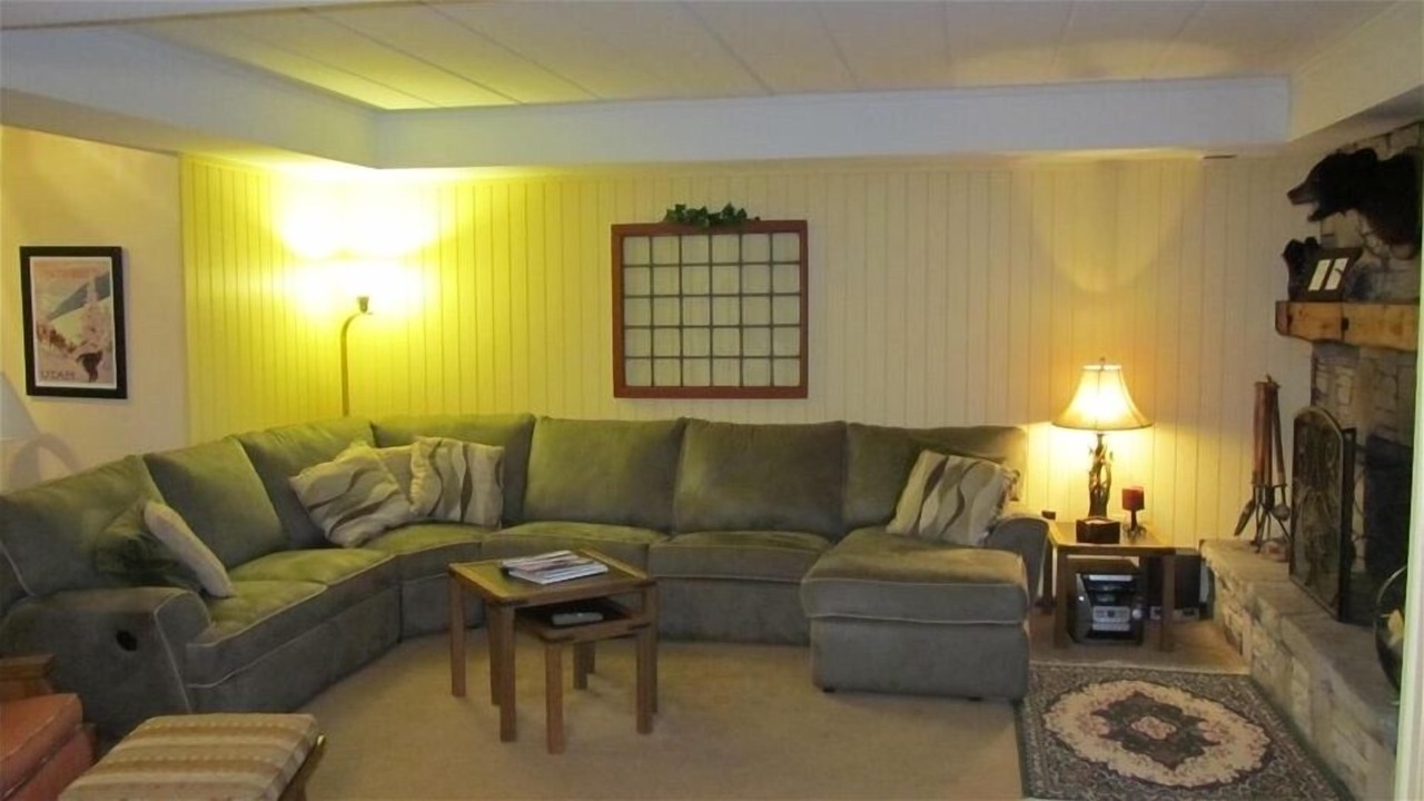 Photo of Livingroom in Seven Springs