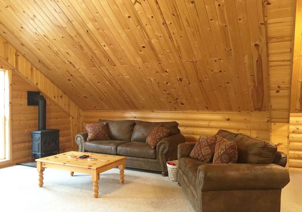 Photo of Livingroom in Island Park