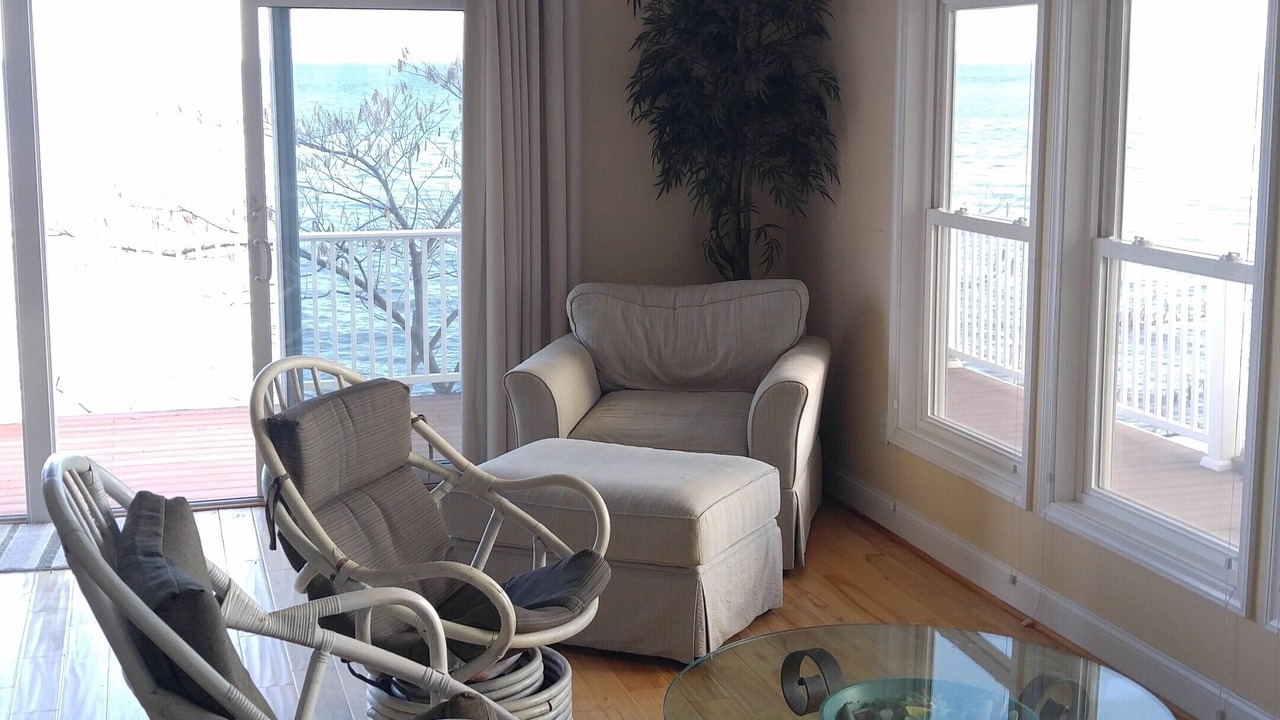 Photo of Livingroom in Cobb Island