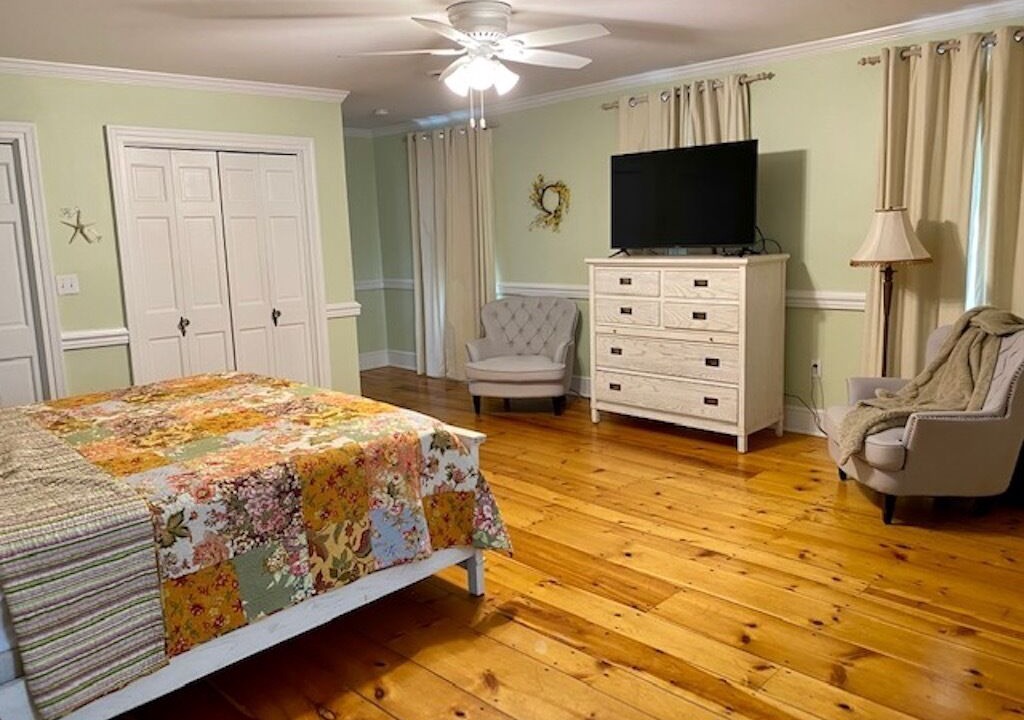 Photo of Bedroom in Historic District
