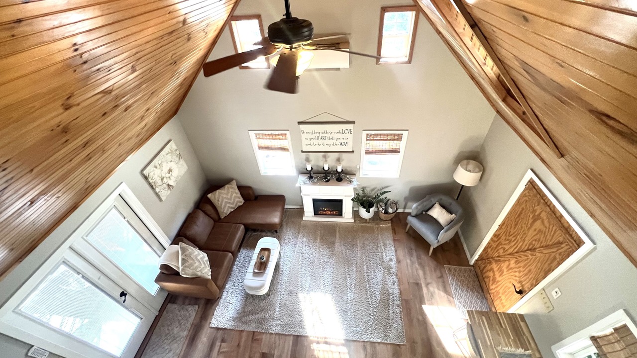 Photo of Livingroom in Wagontown