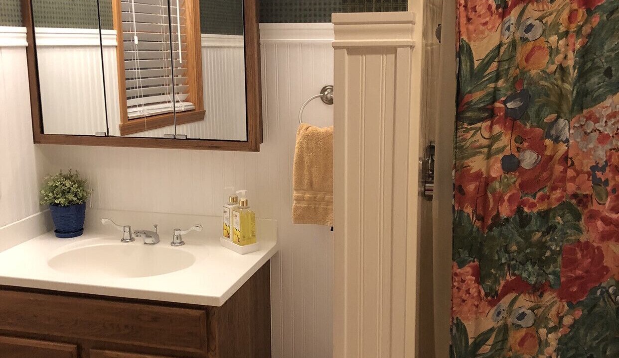 Photo of Bathroom in Lakewood