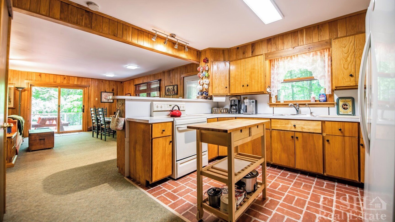 Photo of Kitchen in Laporte