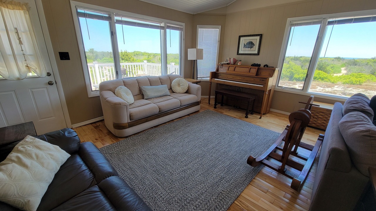 Photo of Livingroom in Barnegat Light