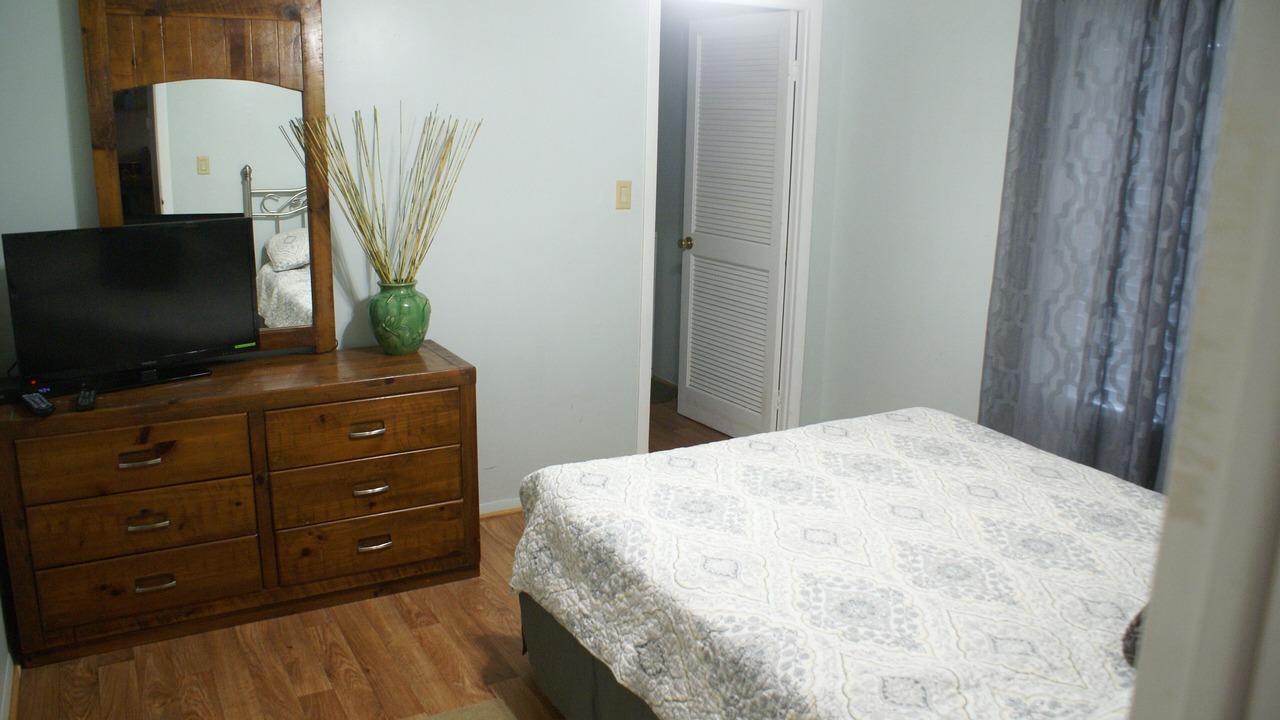 Photo of Bedroom in Garden City