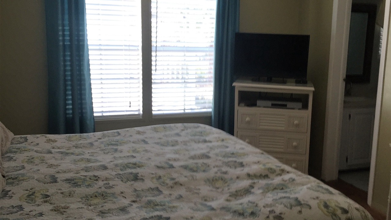 Photo of Bedroom in Garden City