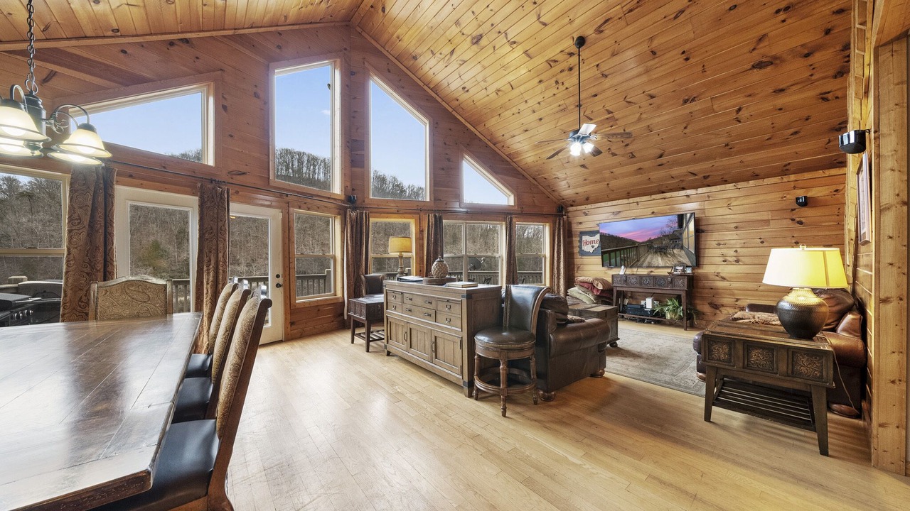 Photo of Bedroom in Lakeside Estates