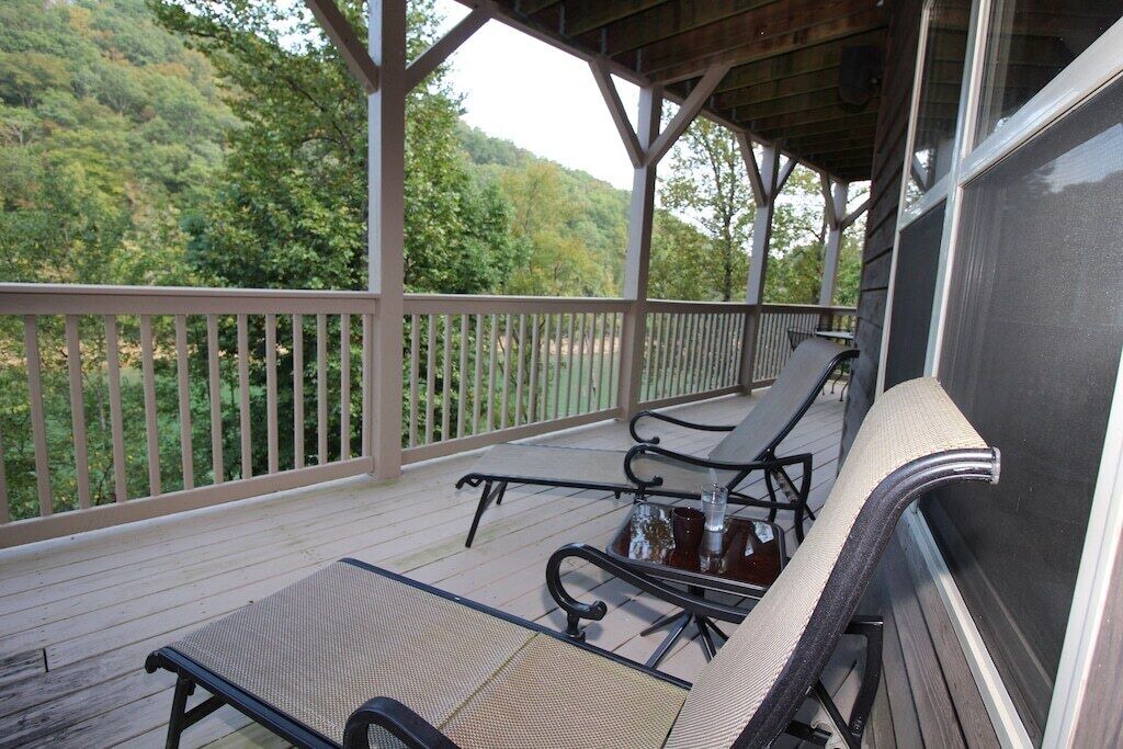 Photo of Outdoor in Lakeside Estates