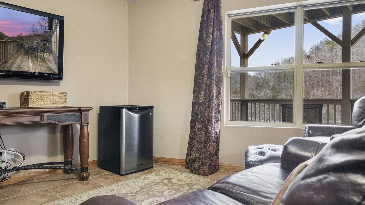 Photo of Livingroom in Lakeside Estates