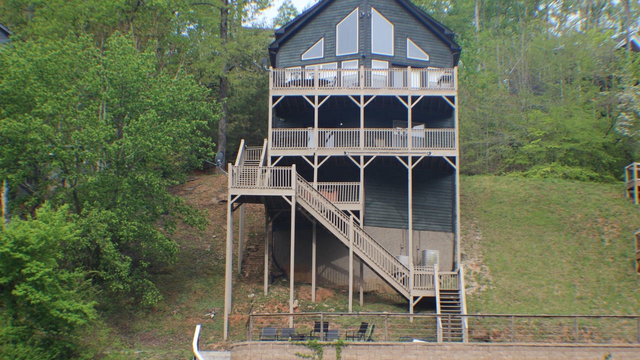 Photo of Outdoor in Lakeside Estates