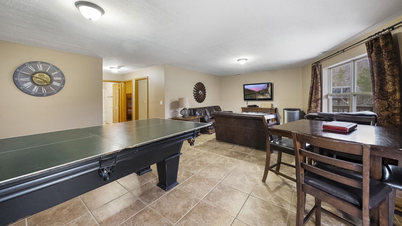 Photo of Bedroom in Lakeside Estates