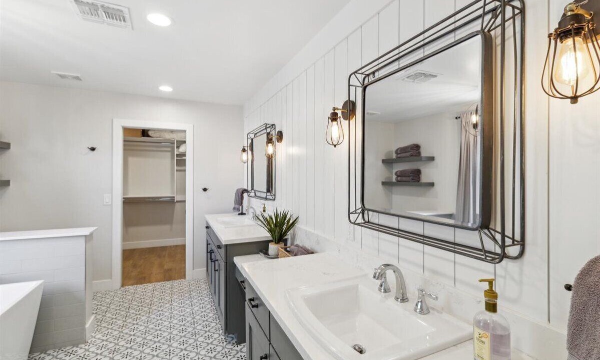 Photo of Bathroom in Camelback East