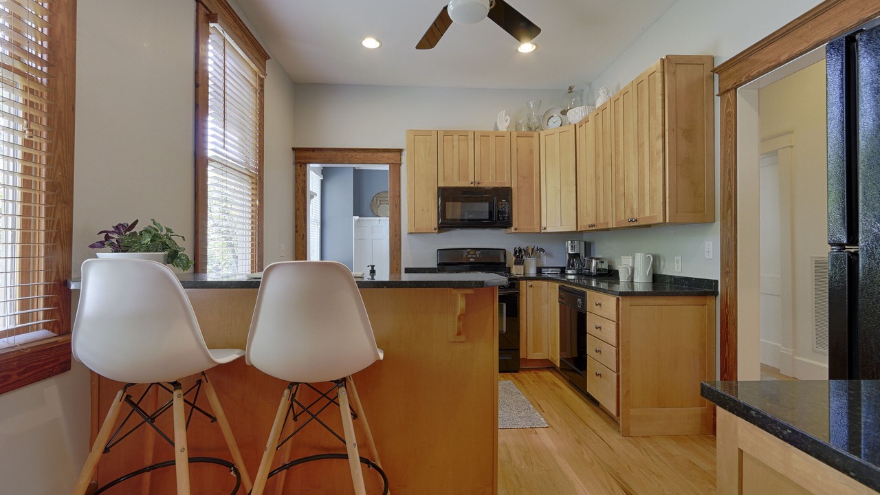 Photo of Kitchen in Belmont - Hillsboro