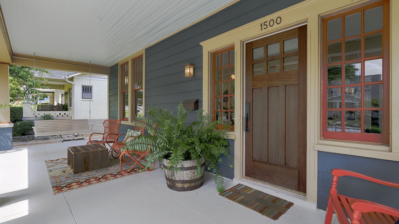 Photo of Outdoor in Belmont - Hillsboro