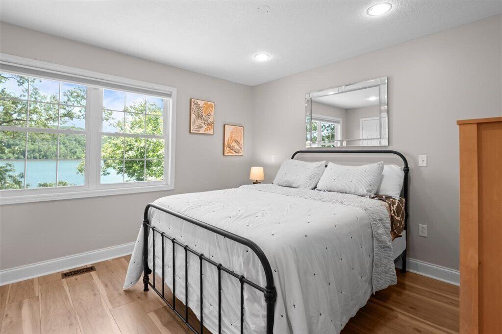 Photo of Bedroom in Sharps Chapel