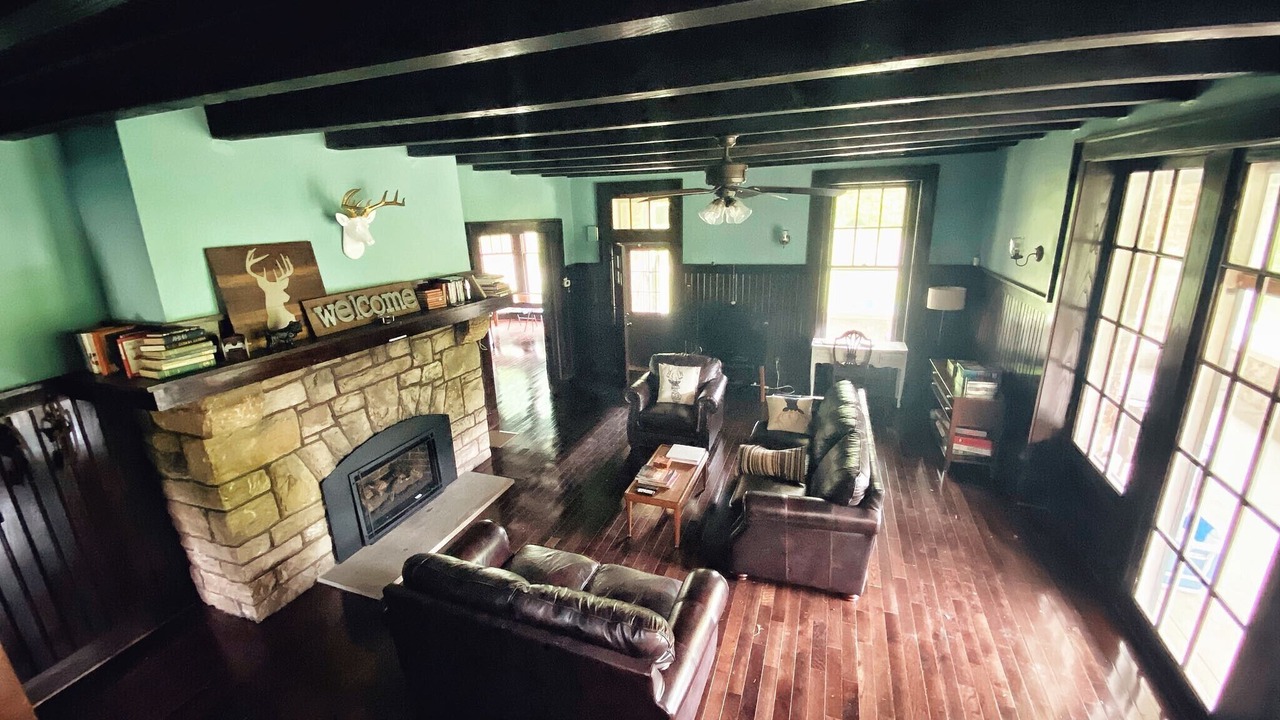 Photo of Livingroom in Newport
