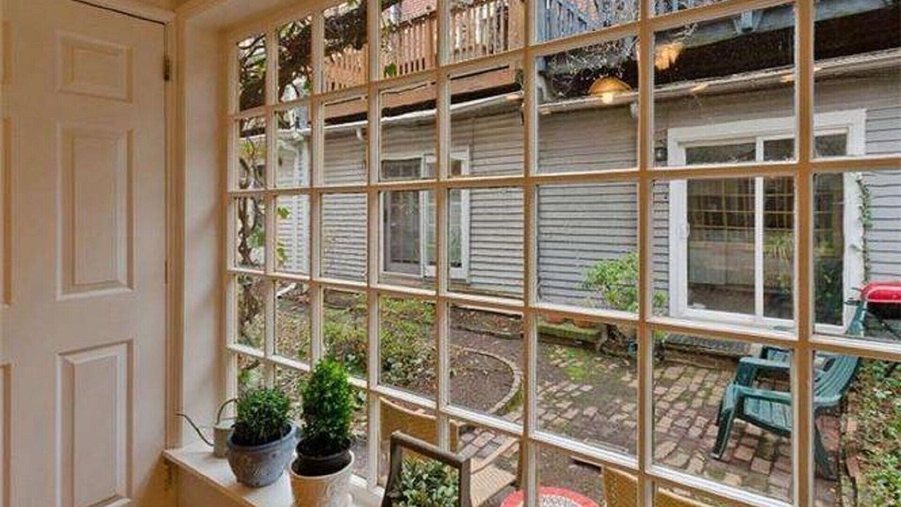 Photo of Outdoor in Gayborhood