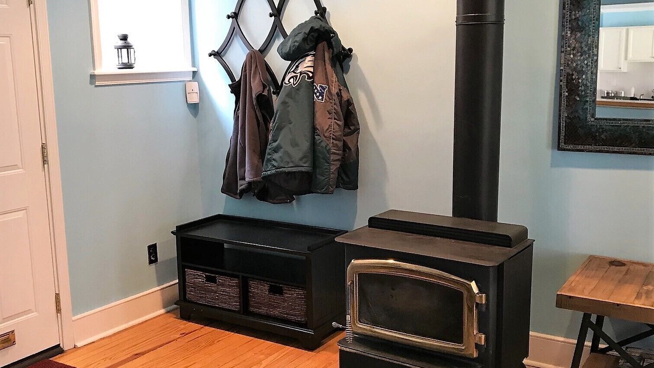 Photo of Bedroom in Gayborhood