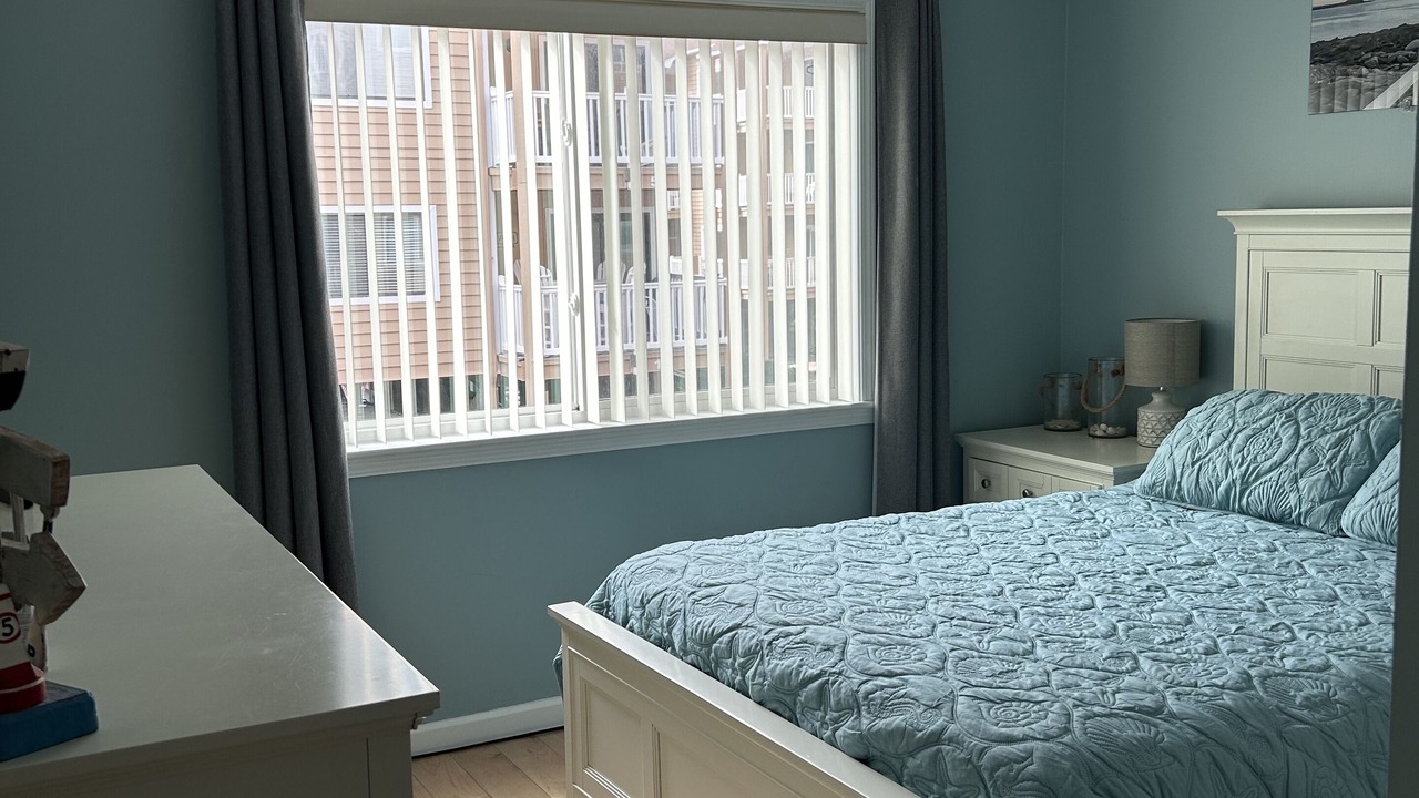 Photo of Bedroom in Wilmington Beach