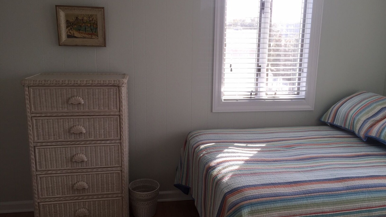 Photo of Bedroom in Gardens