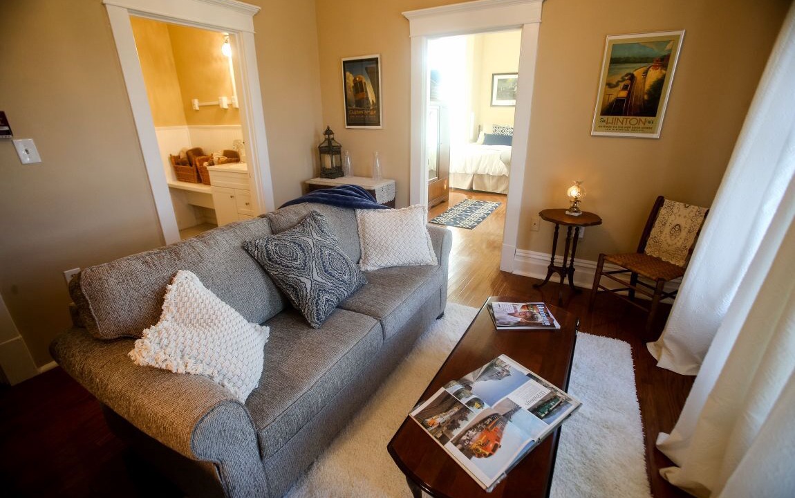 Photo of Livingroom in Huntington